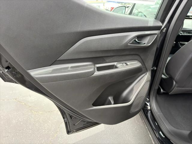 2027 Chevrolet Bolt LT FWD