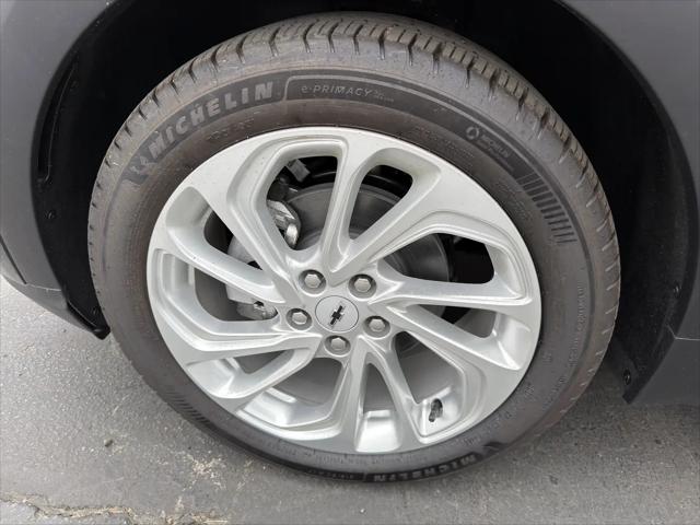 2027 Chevrolet Bolt LT FWD