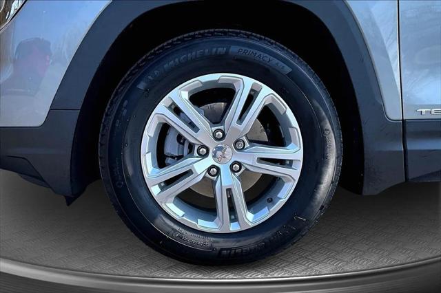 2024 GMC Terrain FWD SLE