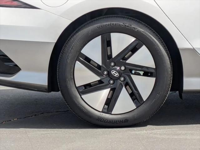 2025 Hyundai IONIQ 6 SE