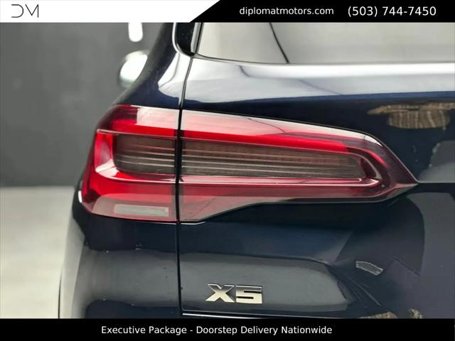 2022 BMW X5 M50i
