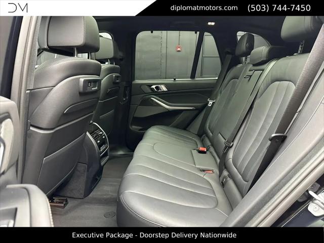 2022 BMW X5 M50i