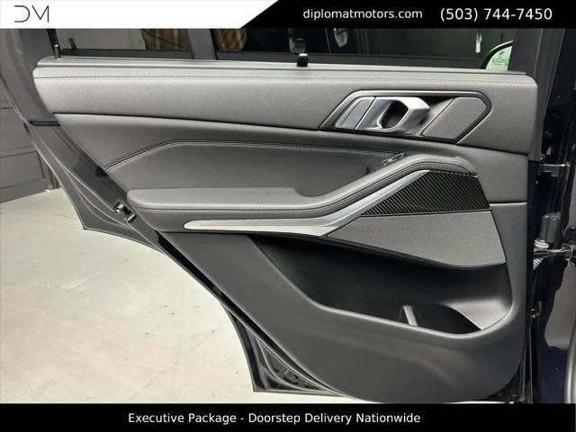 2022 BMW X5 M50i