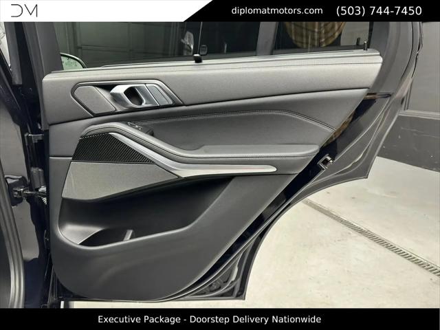 2022 BMW X5 M50i