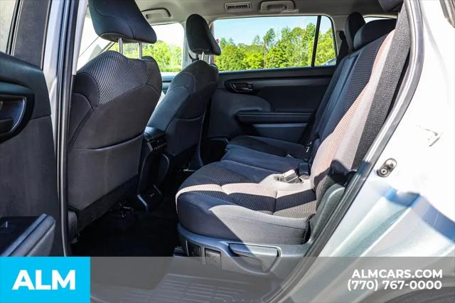 2025 Toyota Highlander LE