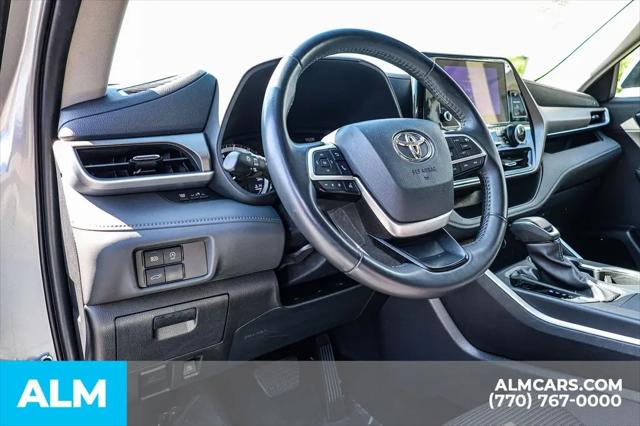 2025 Toyota Highlander LE