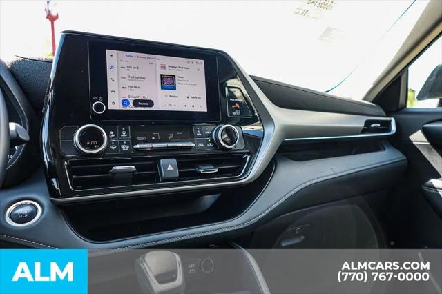 2025 Toyota Highlander LE