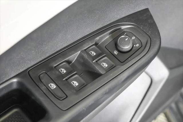 2026 Volkswagen Taos SEL