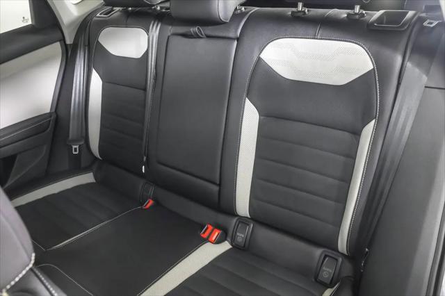 2026 Volkswagen Taos SEL