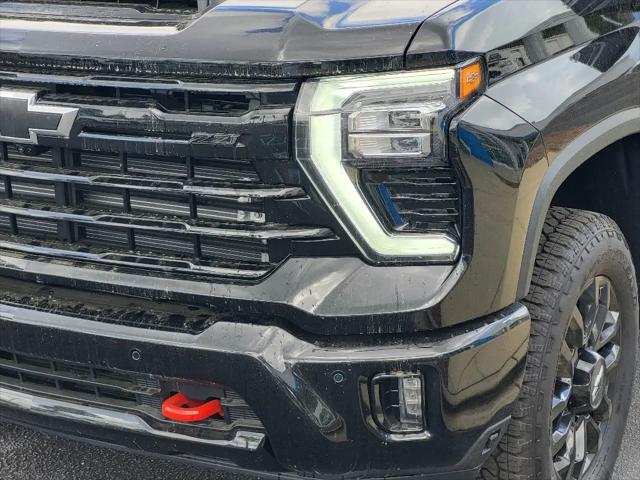 2026 Chevrolet Silverado 2500HD Crew Cab, Standard Bed, LTZ, 4WD