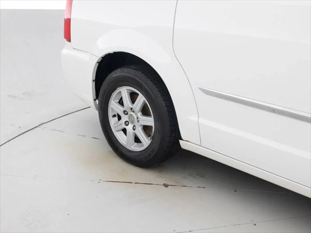 2013 Chrysler Town & Country Touring