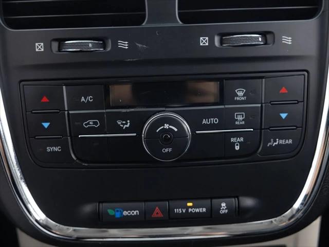 2013 Chrysler Town & Country Touring