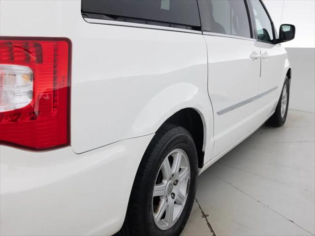 2013 Chrysler Town & Country Touring