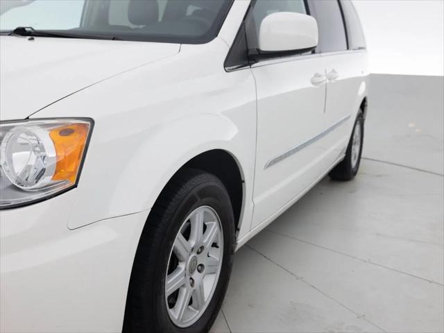 2013 Chrysler Town & Country Touring