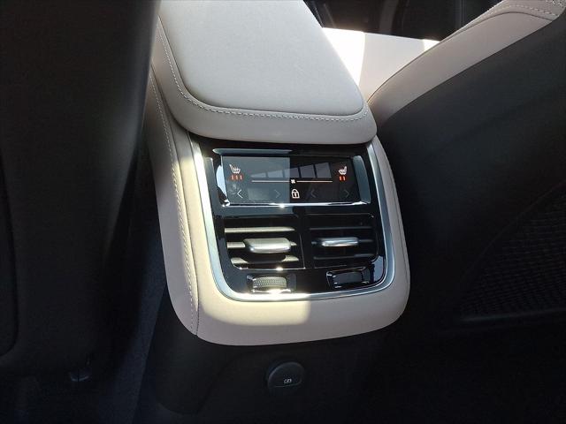 2026 Volvo XC90 Plug-In Hybrid Plus, T8 AWD, Electric/Gasoline, Bright, 7 Seats