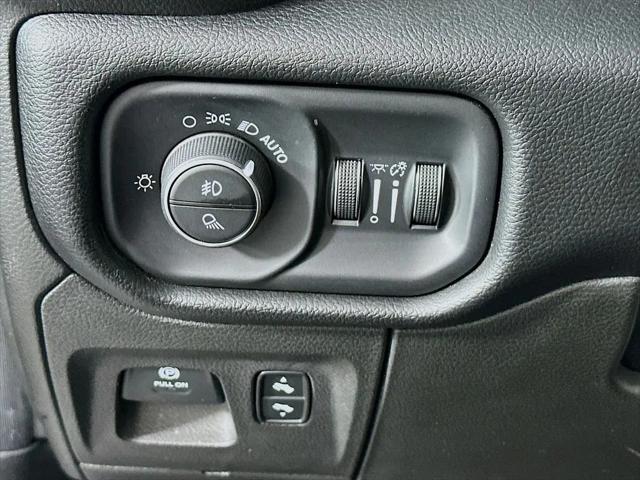 2019 Ram 1500 Laramie Crew Cab 4x4 5'7" Box