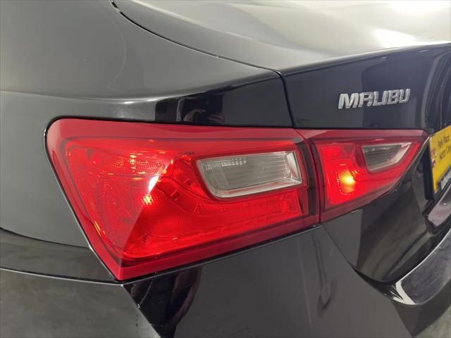 2017 Chevrolet Malibu 1LT