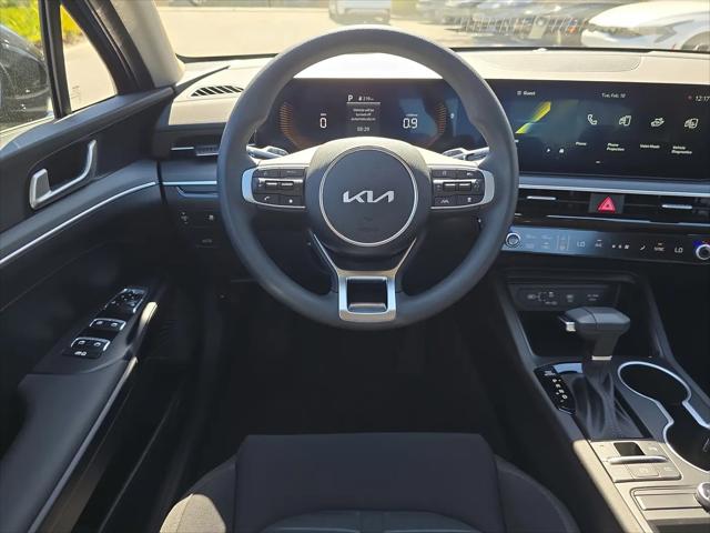 2026 Kia K5 LXS FWD