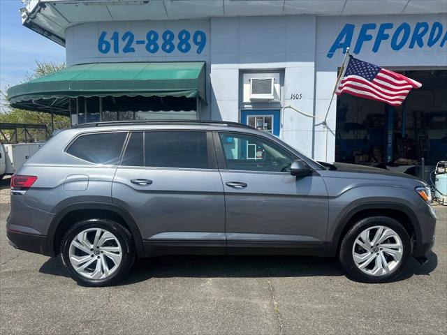 2022 Volkswagen Atlas 2.0T SE w/Technology