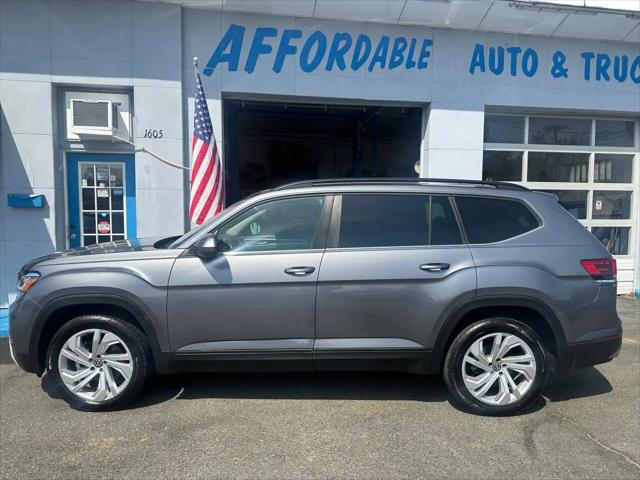 2022 Volkswagen Atlas 2.0T SE w/Technology