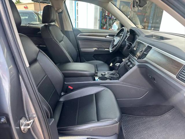 2022 Volkswagen Atlas 2.0T SE w/Technology