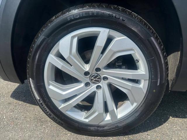 2022 Volkswagen Atlas 2.0T SE w/Technology