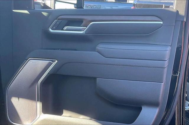 2026 Chevrolet Silverado 3500HD Crew Cab, Long Bed, High Country Dual Rear Wheel, RWD