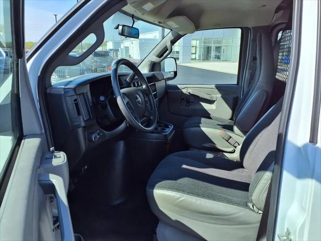 2023 GMC Savana 2500 Work Van