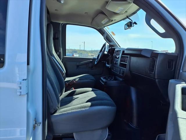2023 GMC Savana 2500 Work Van