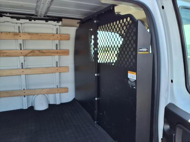 2023 GMC Savana 2500 Work Van
