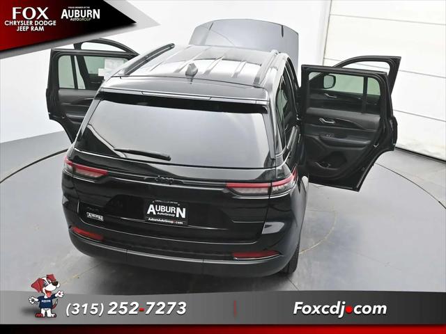2023 Jeep Grand Cherokee Altitude 4x4