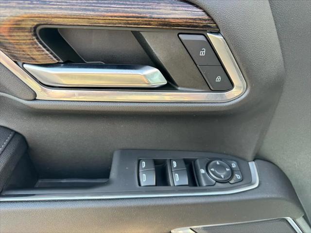 2023 GMC Sierra 1500 4WD Crew Cab Short Box Elevation with 3SB