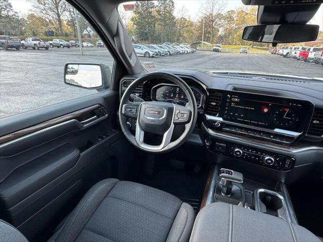 2023 GMC Sierra 1500 4WD Crew Cab Short Box Elevation with 3SB