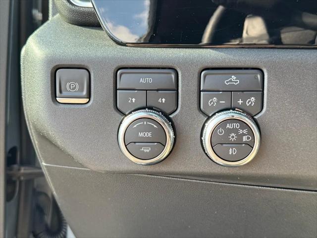2023 GMC Sierra 1500 4WD Crew Cab Short Box Elevation with 3SB
