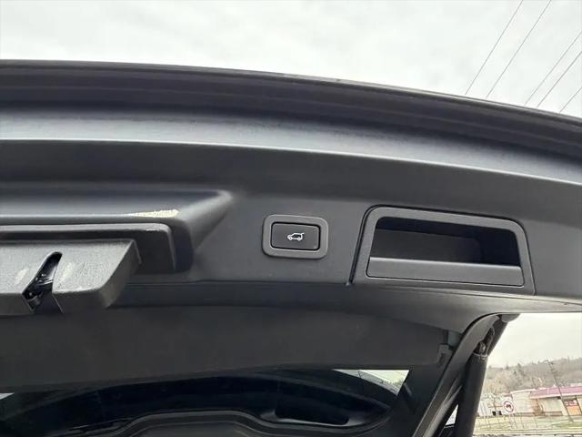 2019 Land Rover Range Rover Velar P250 S
