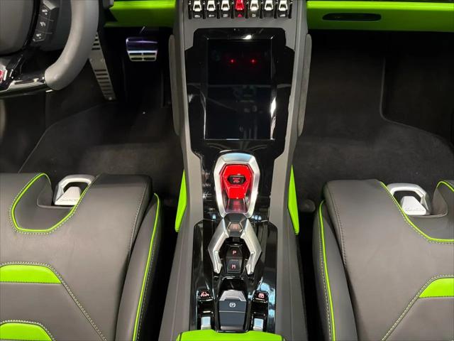 2024 Lamborghini Huracan Evo Spyder