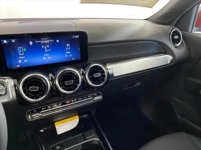 2026 Mercedes-Benz GLB 4MATIC