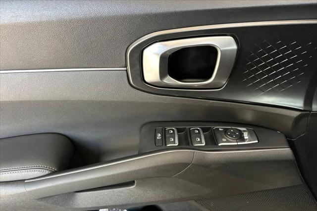 2022 Kia Sorento Hybrid S
