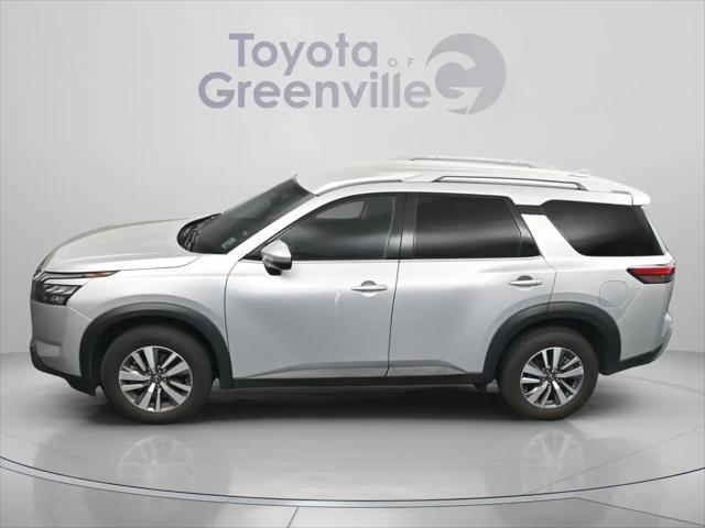 2025 Nissan Pathfinder SL FWD