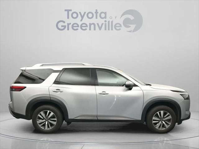 2025 Nissan Pathfinder SL FWD
