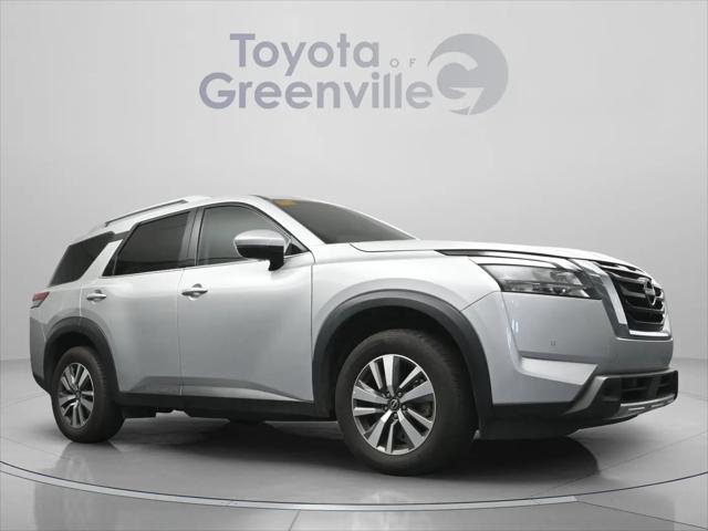 2025 Nissan Pathfinder SL FWD