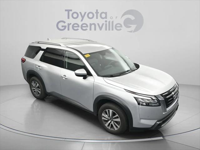 2025 Nissan Pathfinder SL FWD