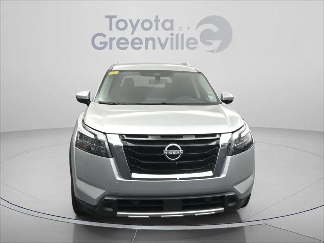 2025 Nissan Pathfinder SL FWD