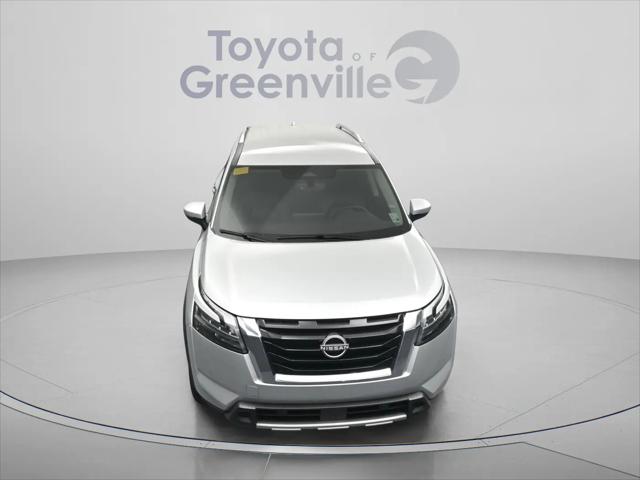 2025 Nissan Pathfinder SL FWD