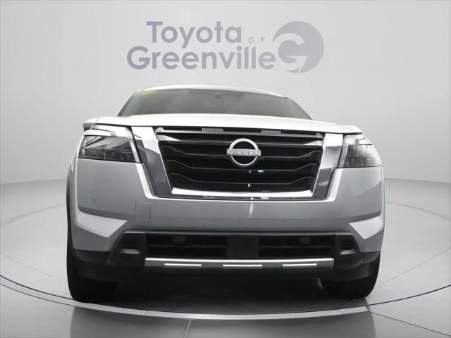 2025 Nissan Pathfinder SL FWD