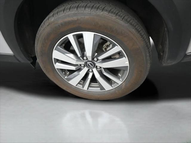 2025 Nissan Pathfinder SL FWD