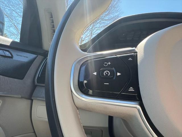 2024 Volvo XC90 B6 Plus Bright Theme 7-Seater