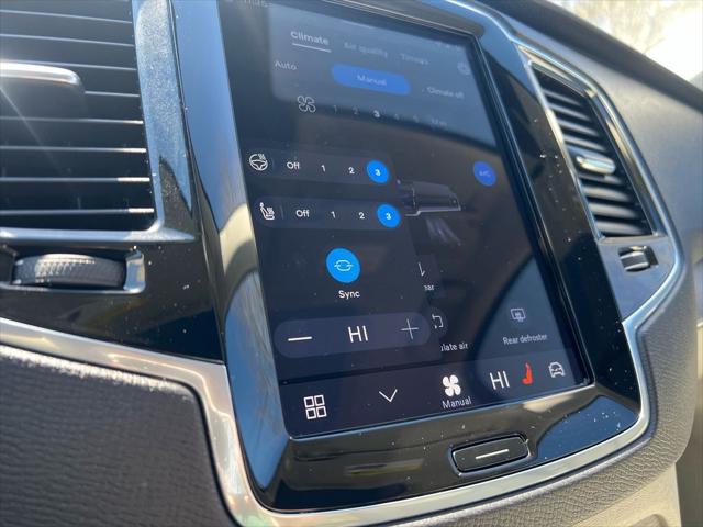 2024 Volvo XC90 B6 Plus Bright Theme 7-Seater