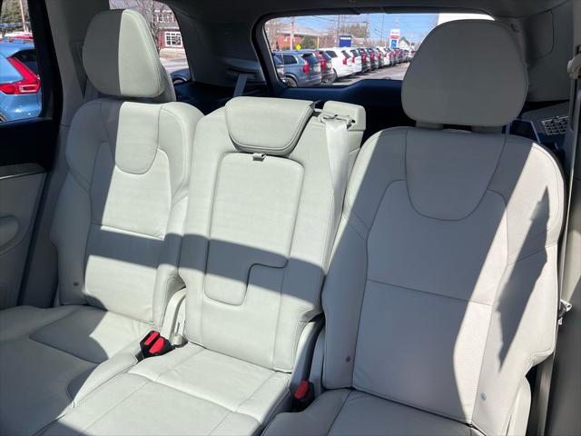 2024 Volvo XC90 B6 Plus Bright Theme 7-Seater