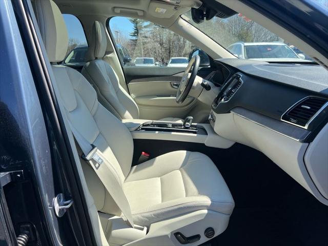 2024 Volvo XC90 B6 Plus Bright Theme 7-Seater